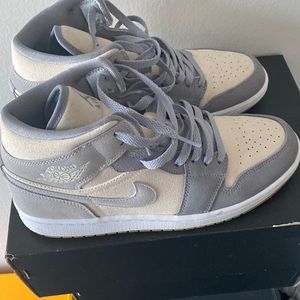 Air Jordan 1